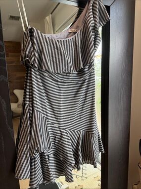 Halston Heritage Black & White One-Shoulder Ruffle Dress